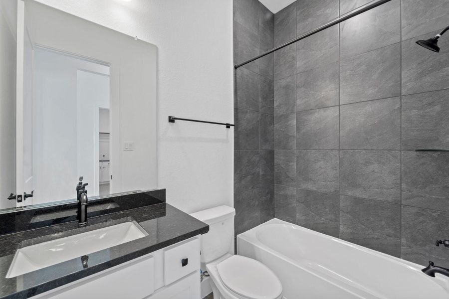 Furnished interior view inside a new home in Brookewater, Rosenberg (Image 7). Furnished interior view inside a new home in Brookewater, Rosenberg (Image 7).