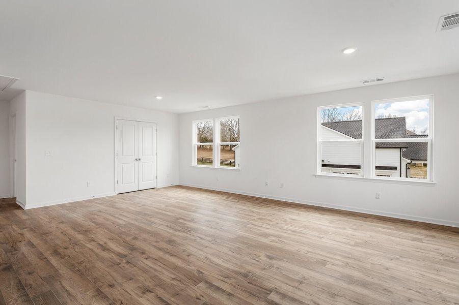 4br New Home in Fairview, TN.  - Slide 34