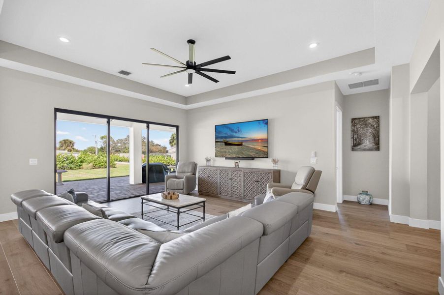 Furnished interior view inside a new home in , Hobe Sound (Image 50). Furnished interior view inside a new home in , Hobe Sound (Image 50).