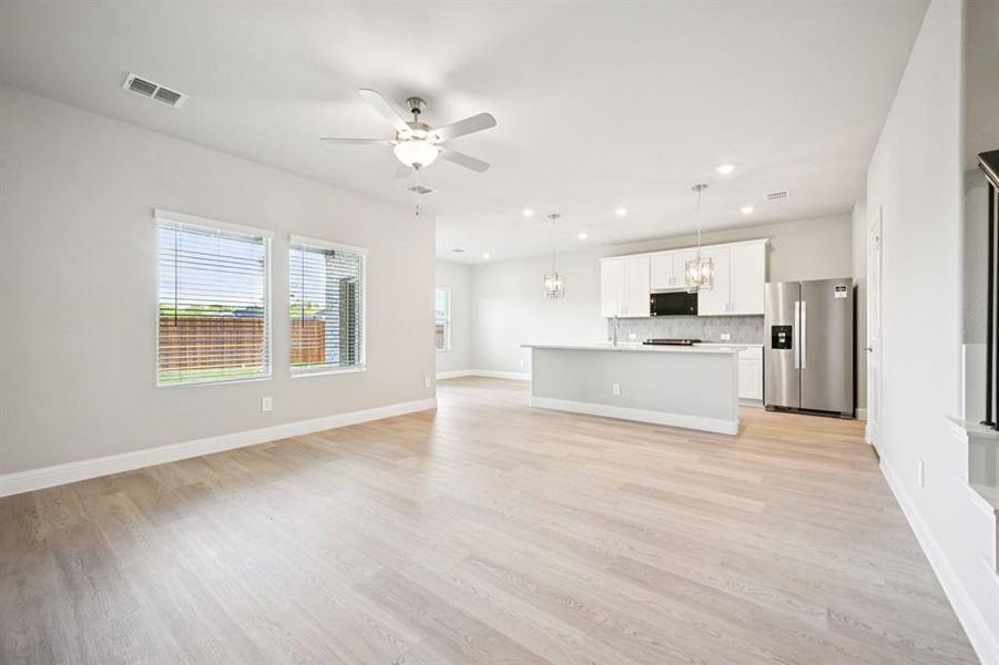 Spacious, unfurnished interior of a new home in Eastridge - Signature Series, McKinney (Image 16). Spacious, unfurnished interior of a new home in Eastridge - Signature Series, McKinney (Image 16).