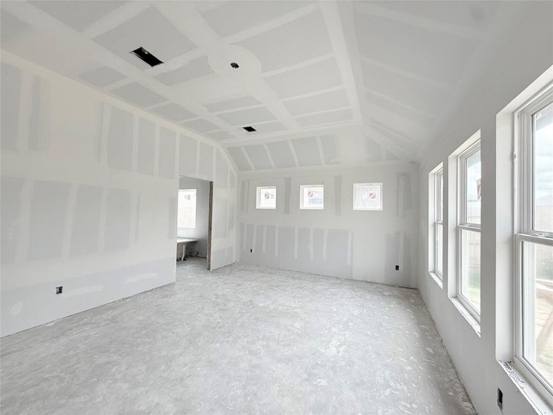 Image 35 of a home in Sunterra.