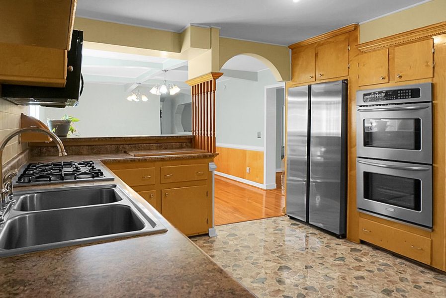 Furnished interior view inside a new home in , Bonneau (Image 61).