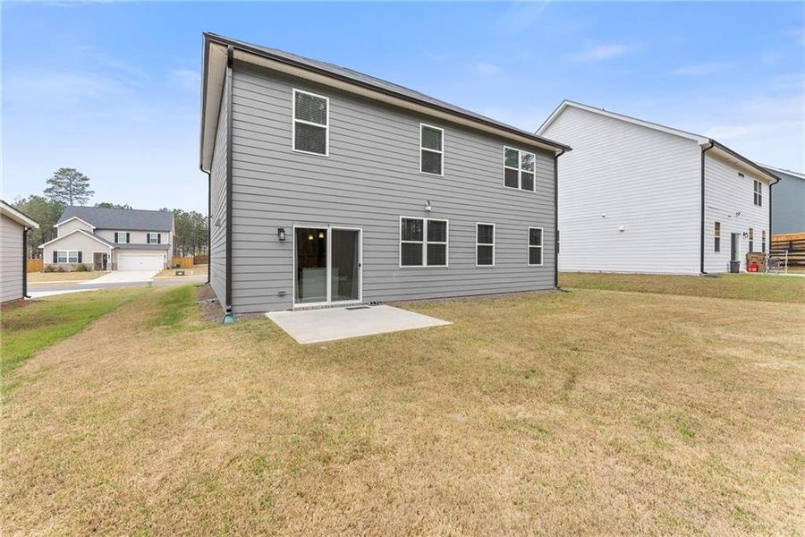 Exterior details and patio area of a home in , Dawsonville (Image 4).