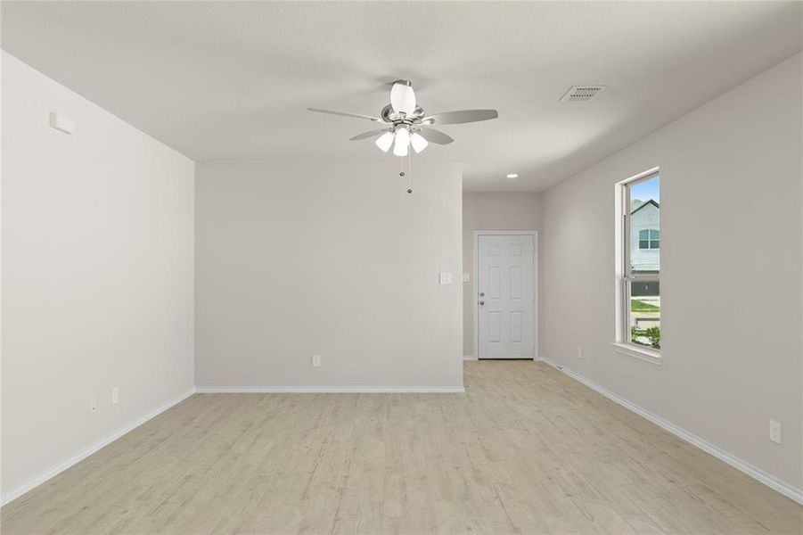 08. 1641 Meadow Crest - Family