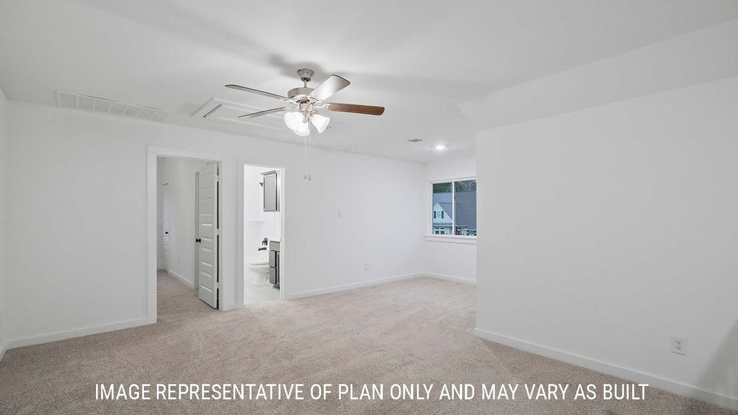 Spacious, unfurnished interior of a new home in The Woods, Lumberton (Image 21).