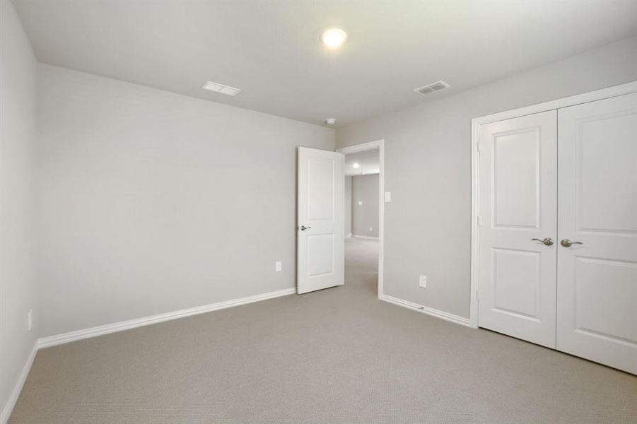 Spacious, unfurnished interior of a new home in Simpson Crossing - Spring Series, McKinney (Image 21).