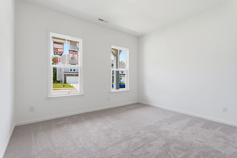 Spacious, unfurnished interior of a new home in River Falls, Tega Cay (Image 15).