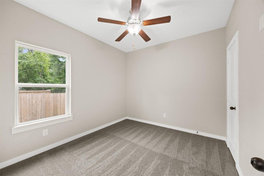 Spacious, unfurnished interior of a new home in , Willis (Image 8).