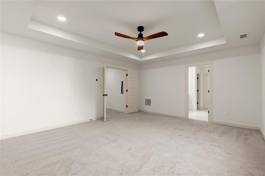 Spacious, unfurnished interior of a new home in , Douglasville (Image 43). Spacious, unfurnished interior of a new home in , Douglasville (Image 43).