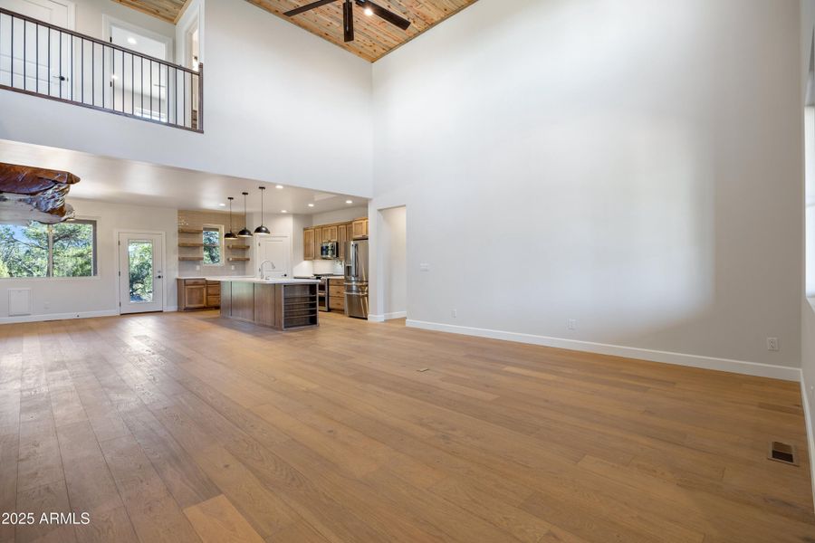 2268RoundaboutCir-HeberOvergaardAZ-9 2268RoundaboutCir-HeberOvergaardAZ-9