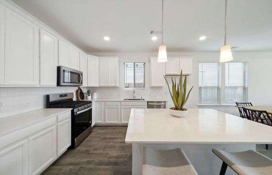 MODEL HOME images may NOT be consistent with the finished product. MODEL HOME images may NOT be consistent with the finished product.