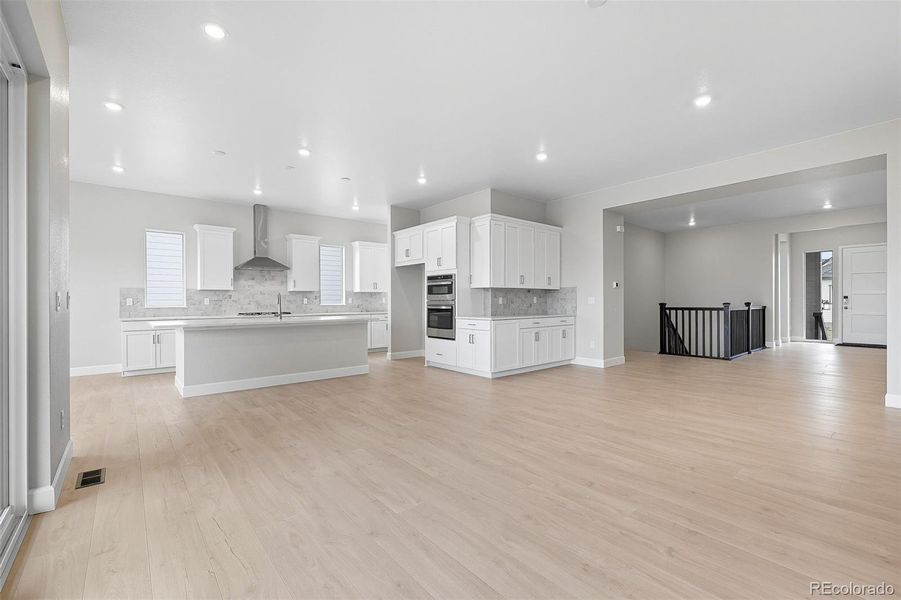 16655 W 93rd Place ~ Ready Now!