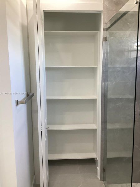 Close-up of interior finishes inside a home in , Cape Coral (Image 9).