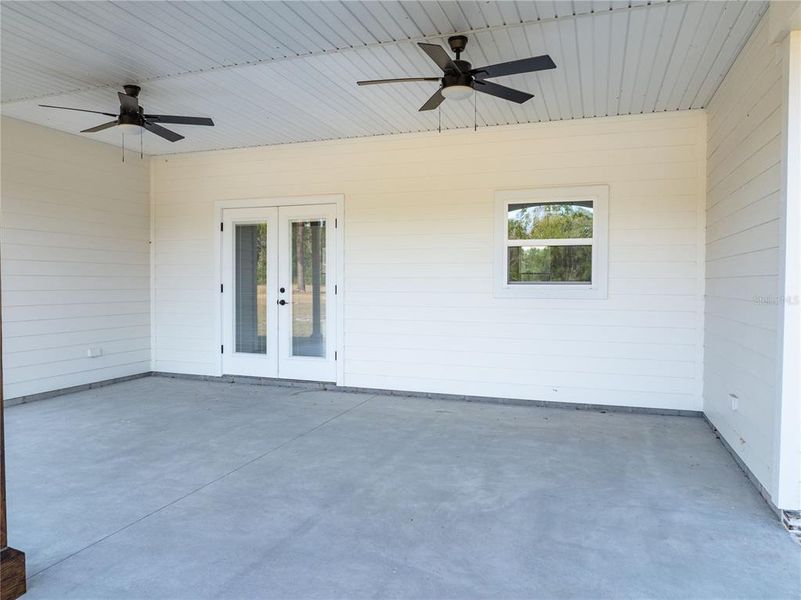 Exterior details and patio area of a home in , Lake City (Image 30).