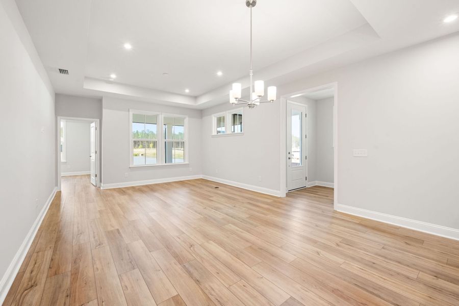 Spacious, unfurnished interior of a new home in Sun City Hilton Head, Bluffton (Image 13).
