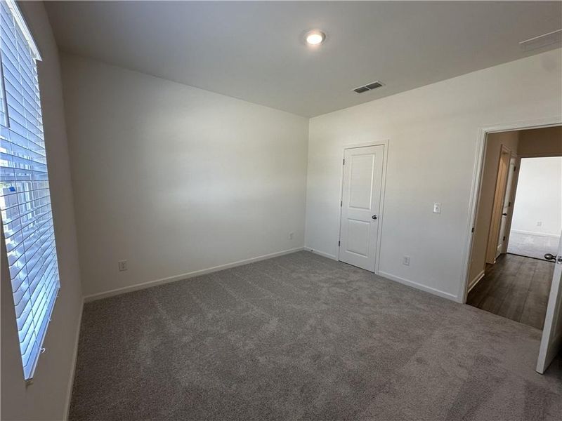 Spacious, unfurnished interior of a new home in Crescent Pointe, Carrollton (Image 11). Spacious, unfurnished interior of a new home in Crescent Pointe, Carrollton (Image 11).