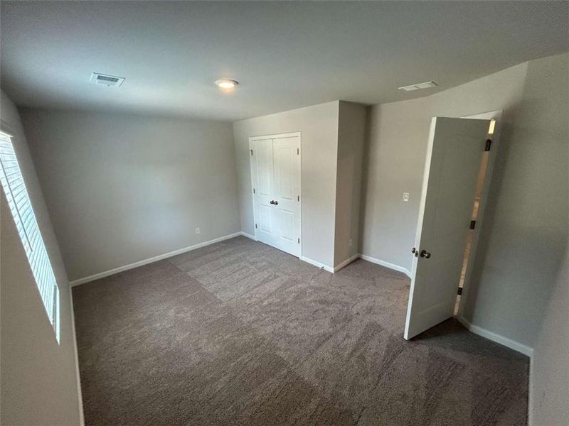 Spacious, unfurnished interior of a new home in , Cartersville (Image 12).