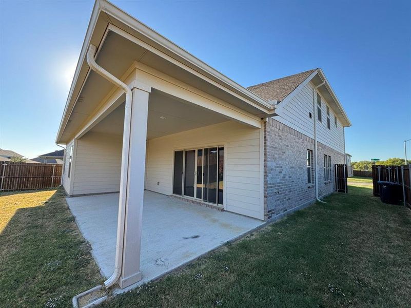 Exterior details and patio area of a home in Cibolo Hills, Fort Worth (Image 23). Exterior details and patio area of a home in Cibolo Hills, Fort Worth (Image 23).