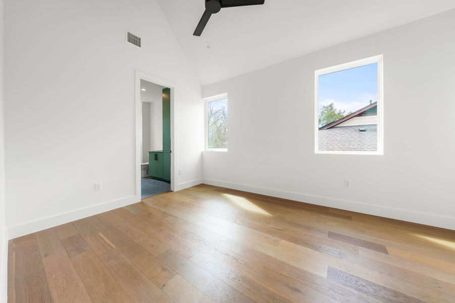 Bedroom #2 with ensuite bathroom