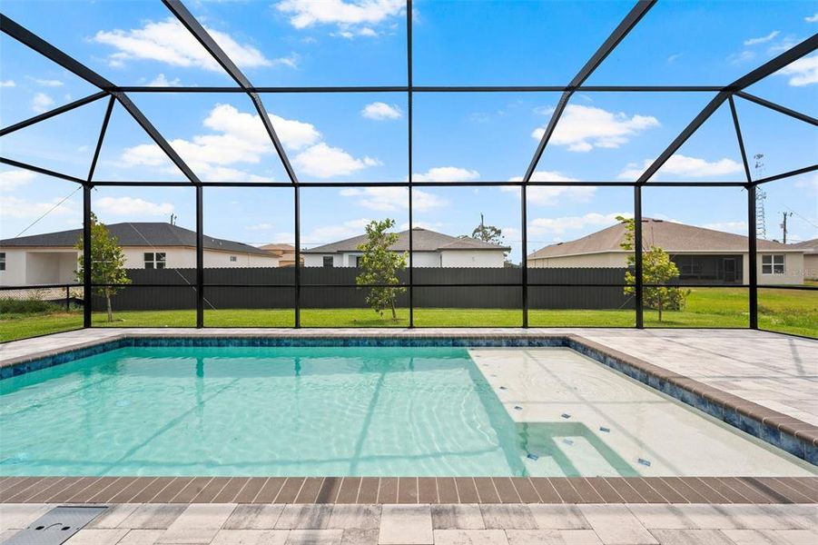 Exterior details and patio area of a home in , Cape Coral (Image 27).