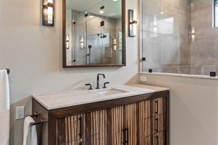 Image 25 of a home in .