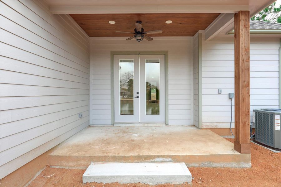Exterior details and patio area of a home in , Huntsville (Image 18).