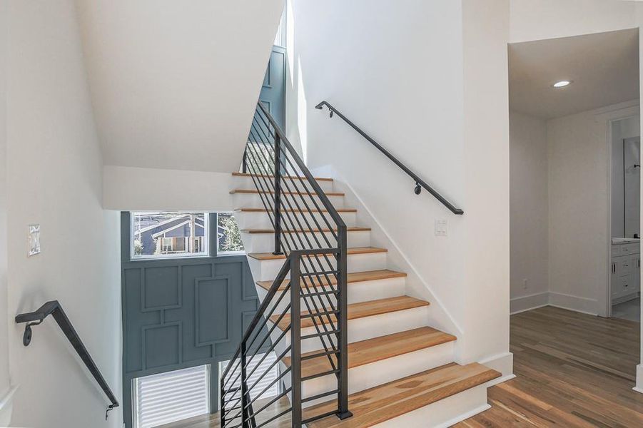 Spacious, unfurnished interior of a new home in , Atlanta (Image 21).