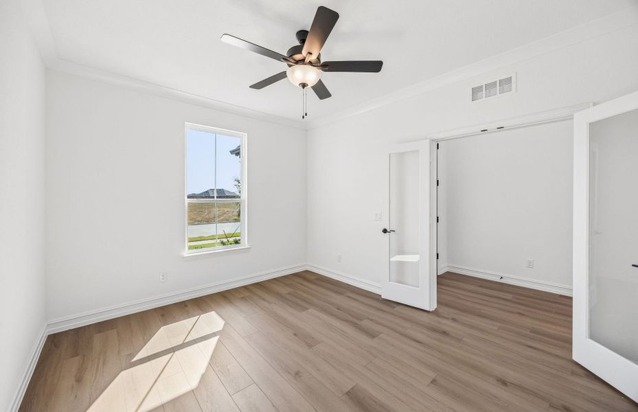 Spacious, unfurnished interior of a new home in Wellington, Fort Worth (Image 16).