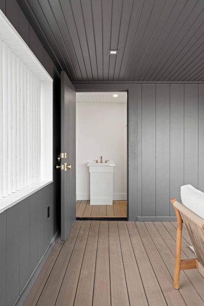 Exterior details and patio area of a home in , Isle Of Palms (Image 35).