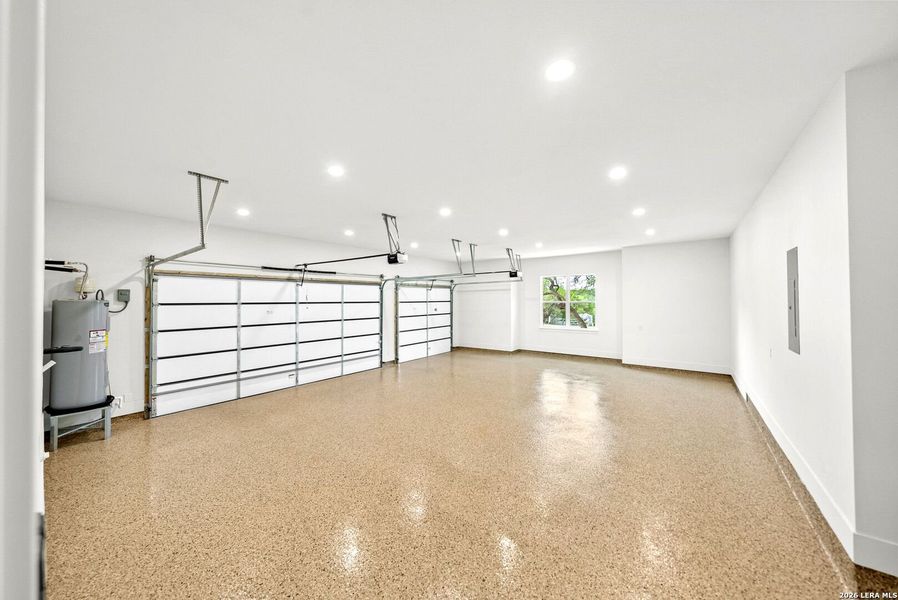 Spacious, unfurnished interior of a new home in , Boerne (Image 22).