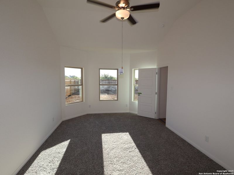 Spacious, unfurnished interior of a new home in Agave, San Antonio (Image 27). Spacious, unfurnished interior of a new home in Agave, San Antonio (Image 27).