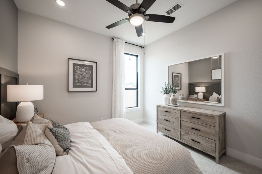 Representative furnished interior of a home built from the Goldeneye by Tri Pointe Homes in Jubilee 50′, Hockley (Image 11).