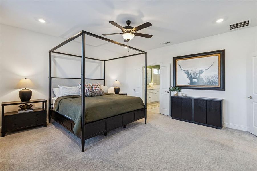 Furnished interior view inside a new home in Stoneridge, Melissa (Image 34).