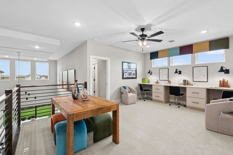 Representative furnished interior of a home built from the Oltorf by Scott Felder Homes in Foxbrook, Cibolo (Image 41).