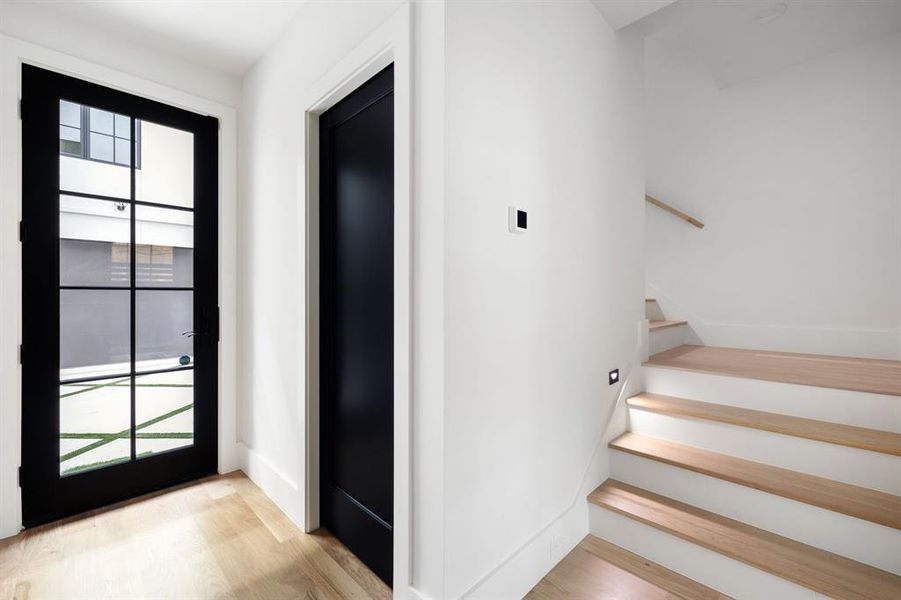 Spacious, unfurnished interior of a new home in , Dallas (Image 19).