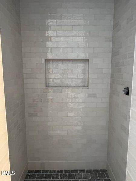 1500 Scales St, Tiled Shower