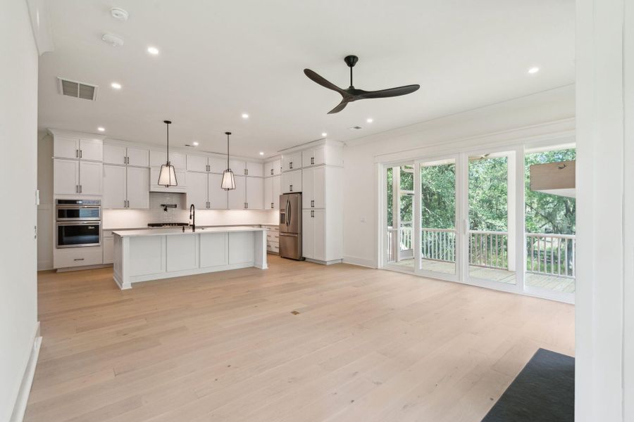 Spacious, unfurnished interior of a new home in , Johns Island (Image 63).