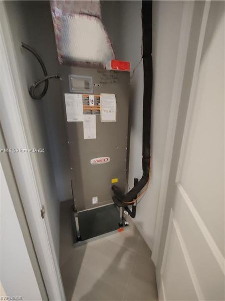 Image 98 of a home in .