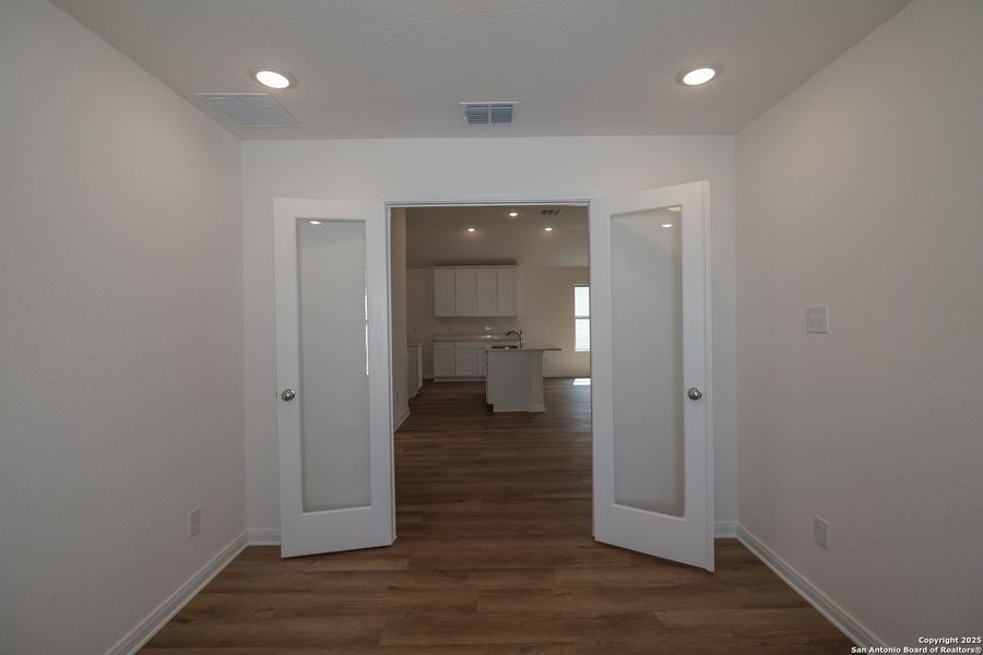 Image 32 of a home in Blue Ridge Ranch.