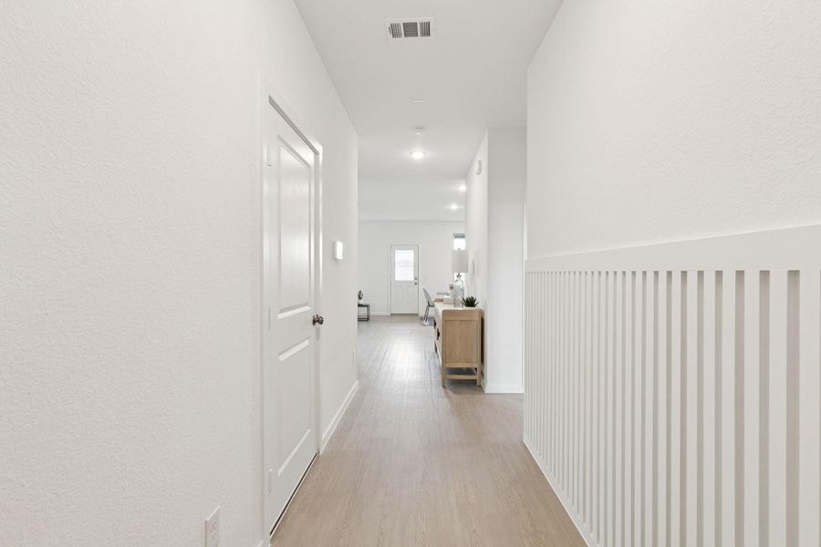 Spacious, unfurnished interior of a new home in River Ranch, Dayton (Image 19).
