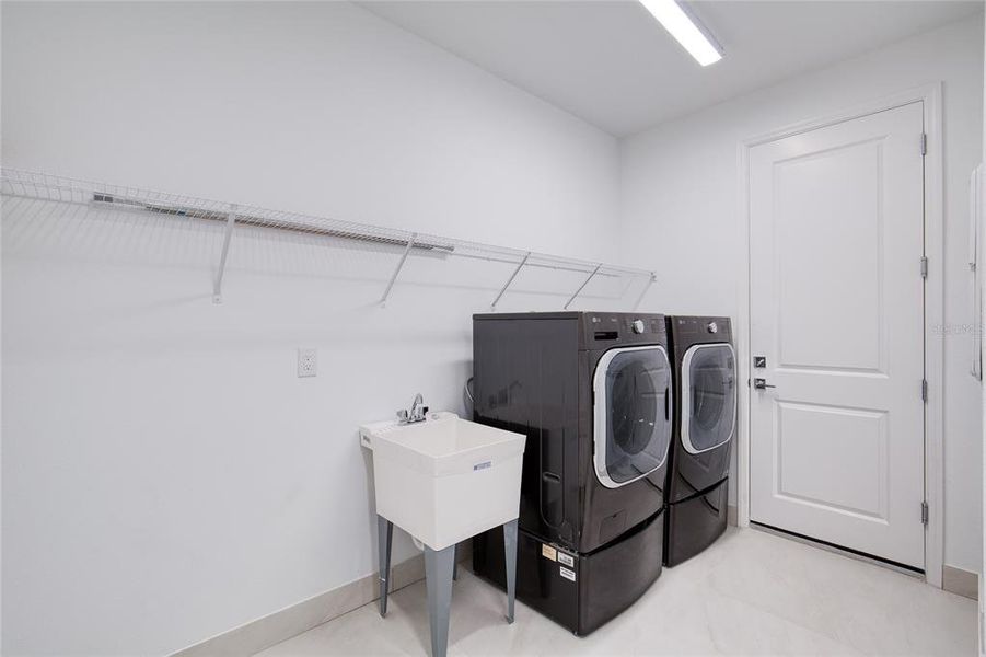 Furnished interior view inside a new home in , Daytona Beach (Image 40).