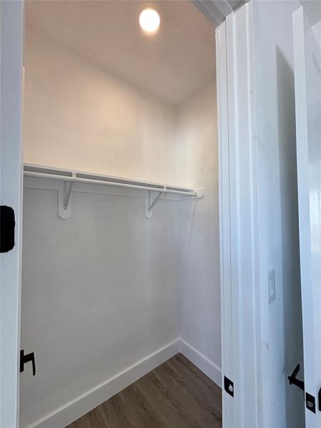 Spacious, unfurnished interior of a new home in , Palacios (Image 28).