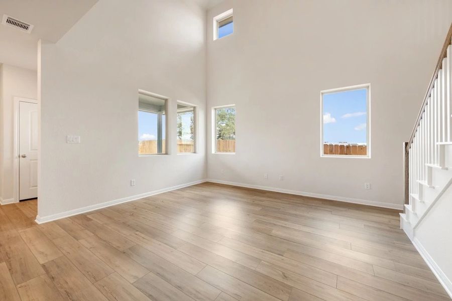 Spacious, unfurnished interior of a new home in Lariat, Liberty Hill (Image 13).