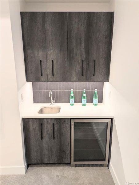 Basement wet bar & drink cooler