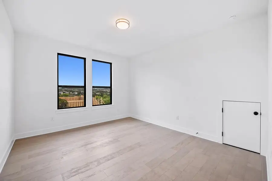 Lynmar II C bedroom 4