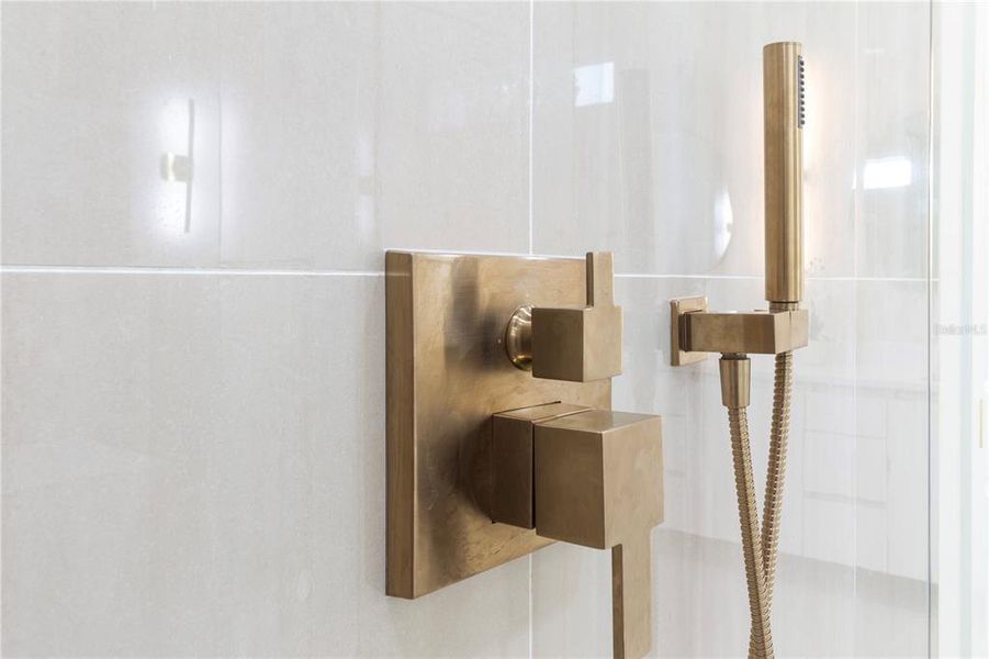 Close-up of interior finishes inside a home in , Tampa (Image 20).