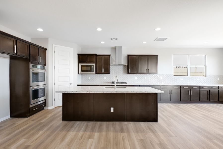 Representative furnished interior of a home built from the Yellowstone by Taylor Morrison in Artisan at Asante Passage Collection, Surprise (Image 12). Representative furnished interior of a home built from the Yellowstone by Taylor Morrison in Artisan at Asante Passage Collection, Surprise (Image 12).