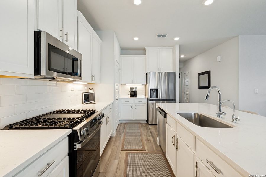 Furnished interior view inside a new home in Weltner Farms 50’s, New Braunfels (Image 6).