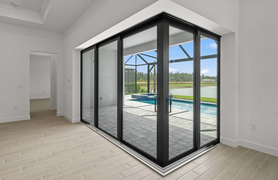 Spacious, unfurnished interior of a new home in Terreno, Naples (Image 18).