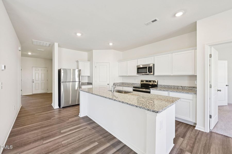 28-web-or-mls-Quarry Rd 539-S1104-012